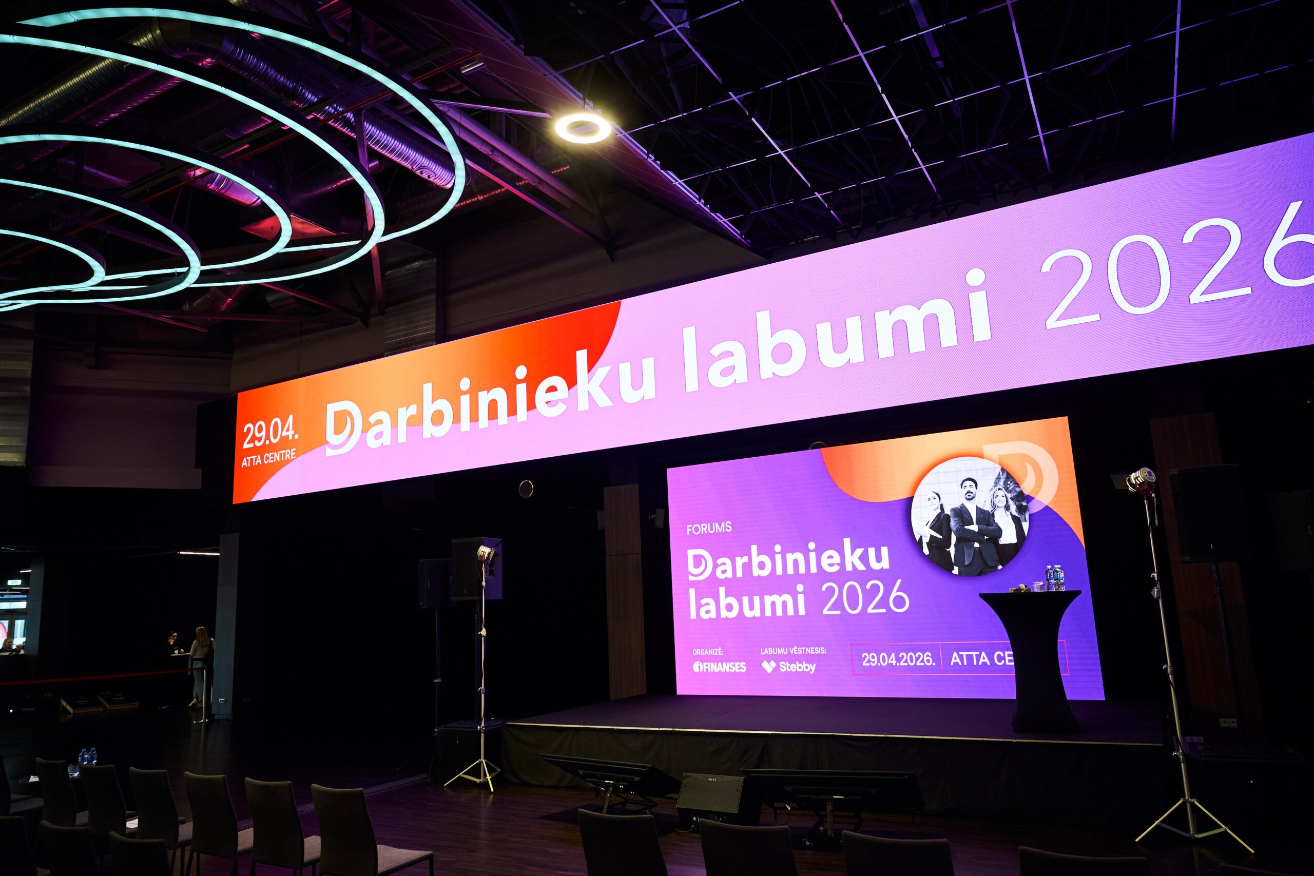 Darbinieku labumu forums — kāpēc masāžas krēsls tur iederas.