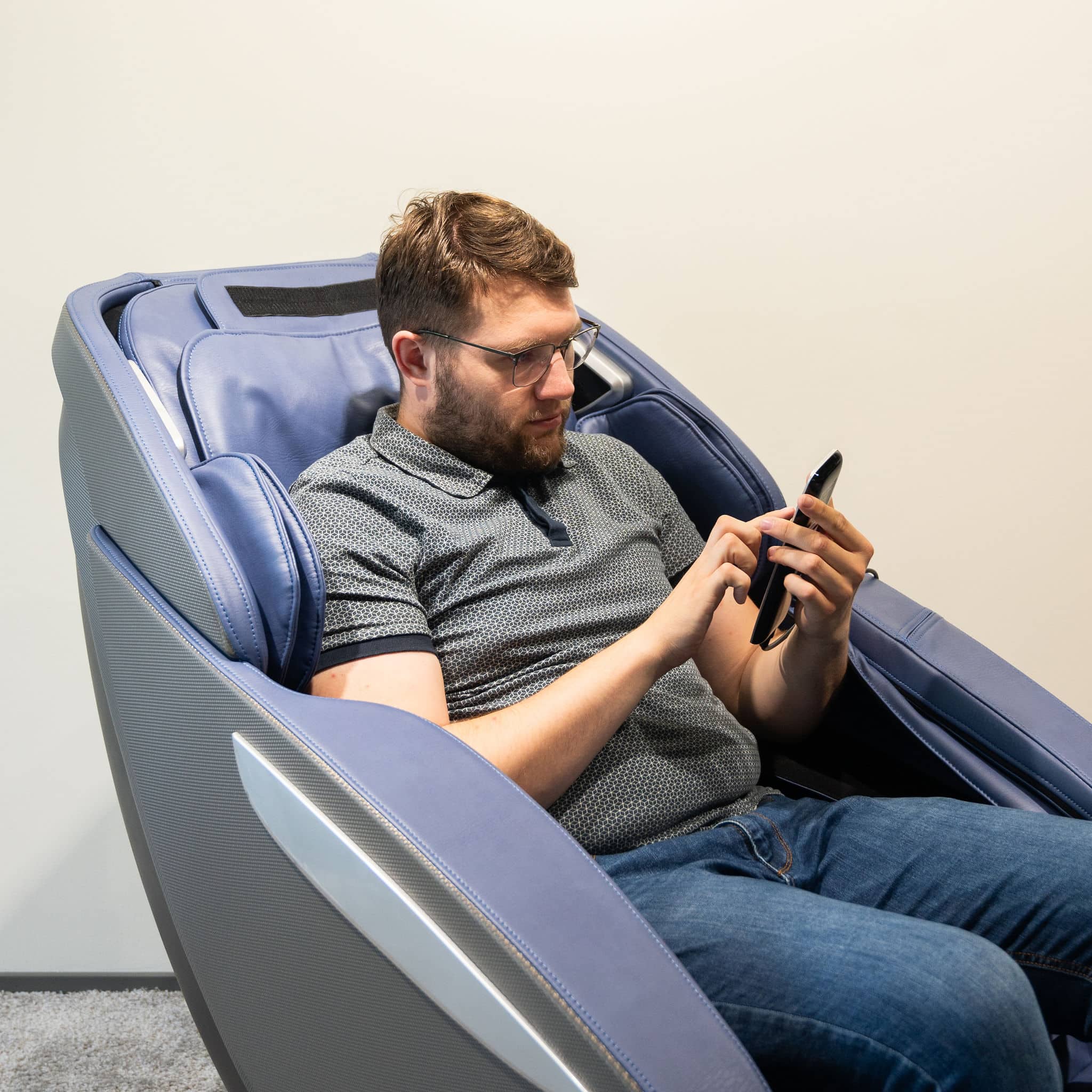 Masāžas krēsls Living