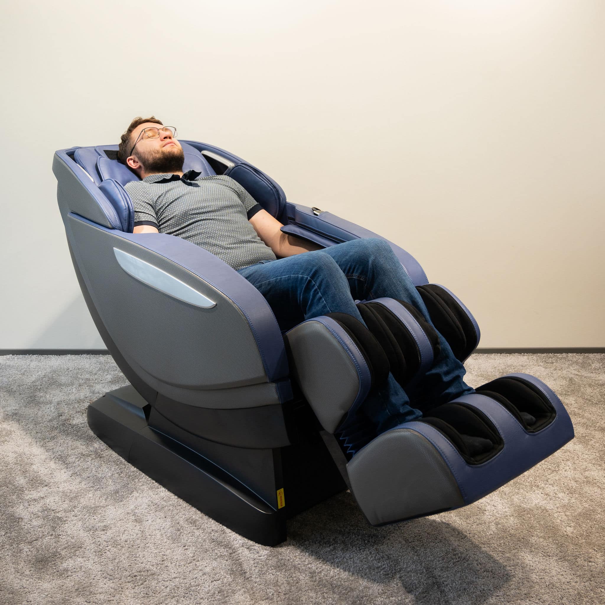 Masāžas krēsls Living